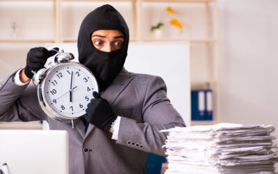 What is Online Time Theft? How Can it be Prevented?